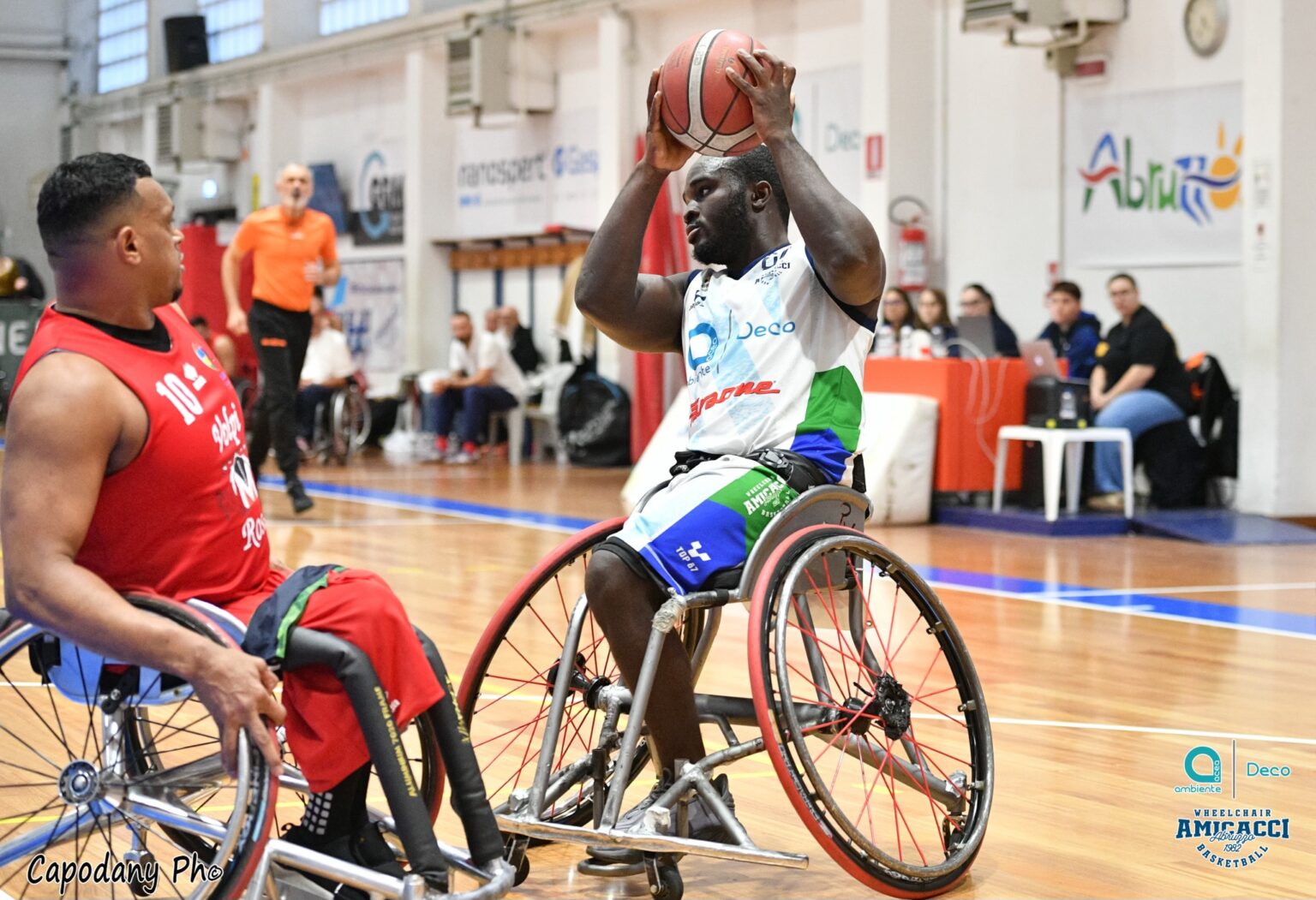 La Deco Amicacci passa al Palacastrum: Volpi Rosse sconfitte 75-54